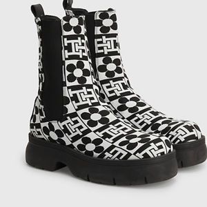 TOMMY HILFIGER
TH X RICHARD QUINN
CHELSEA BOOTS